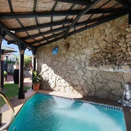 Indie Villa *